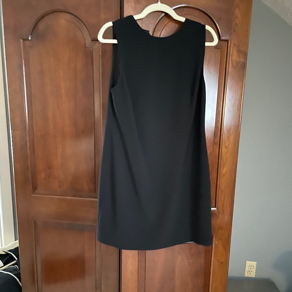 Theory Black crepe shift mini dress,never worn, size 10, NWT - Picture 2 of 6